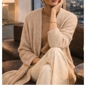 NWOT Wool Blend Oversized Very Soft Tan Open Front Knit Cardigan